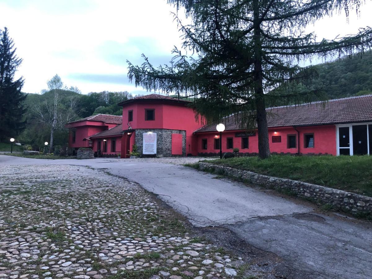 Motel Zlatna Ribka Kokolyane Exteriér fotografie